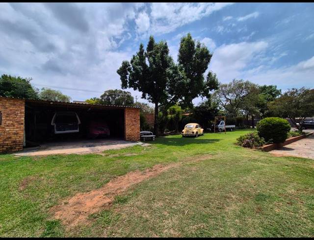 9 BEDROOM HOUSE FOR SALE IN LAMBTON